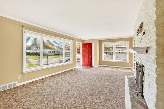 145 Maple Street, Ashville, OH 43103