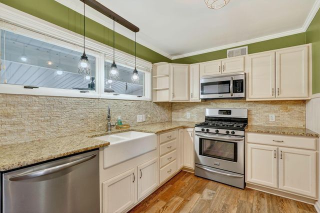 145 Maple Street, Ashville, OH 43103