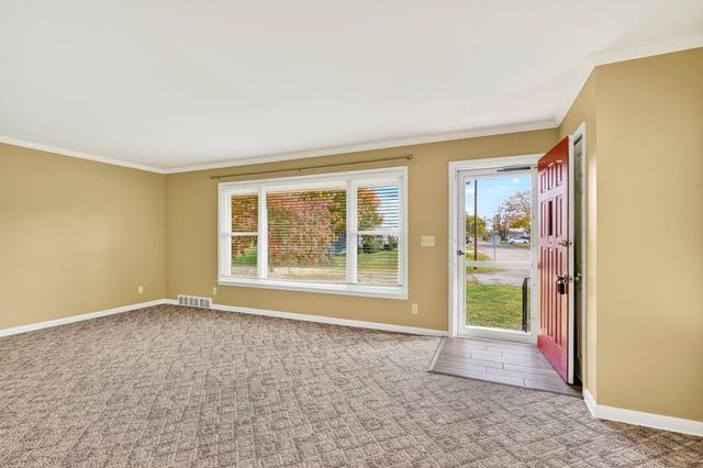 145 Maple Street, Ashville, OH 43103