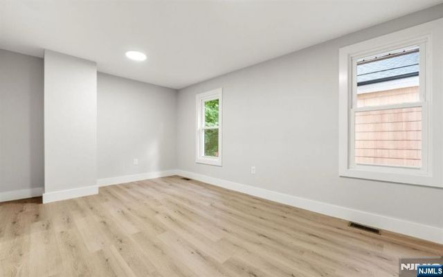104 Hollywood Avenue, East Orange, NJ 07018