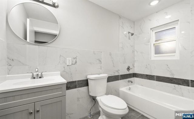 104 Hollywood Avenue, East Orange, NJ 07018