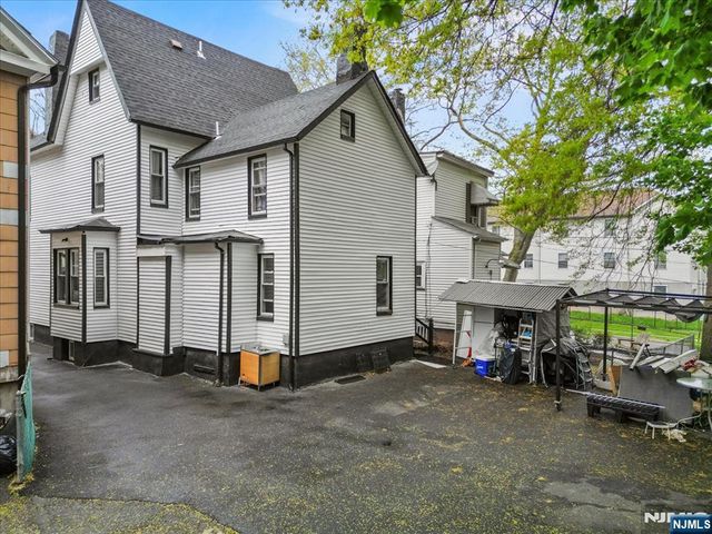 104 Hollywood Avenue, East Orange, NJ 07018