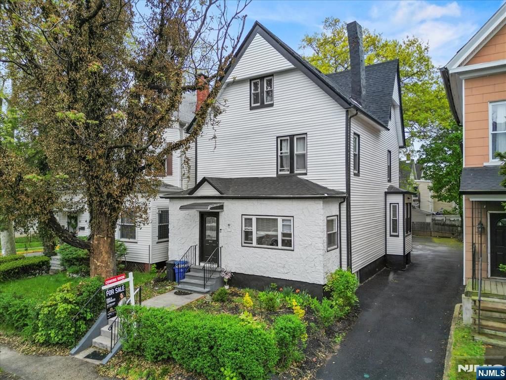 104 Hollywood Avenue, East Orange, NJ 07018