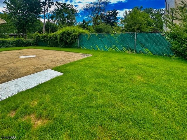 441 W 1St Ave, Roselle Boro, NJ 07203
