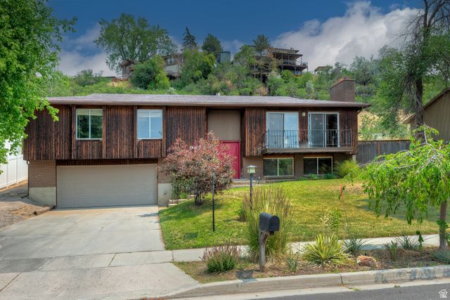 9473 S HUNTS END DR, Sandy, UT 84092