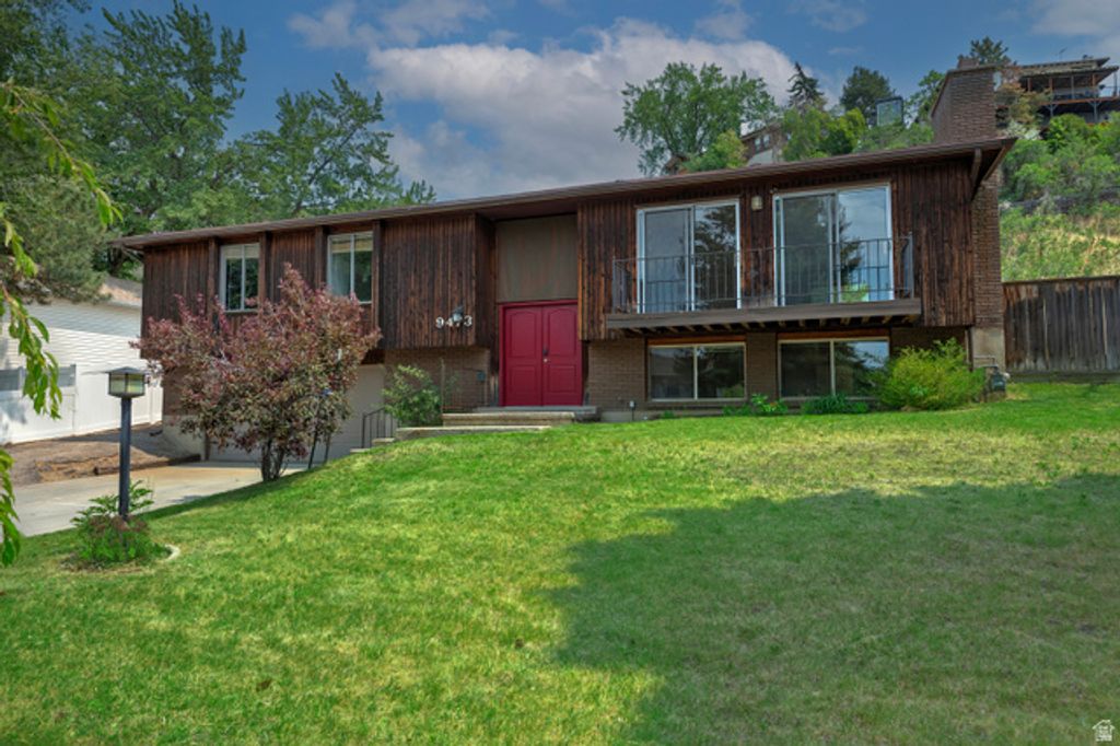 9473 S HUNTS END DR, Sandy, UT 84092
