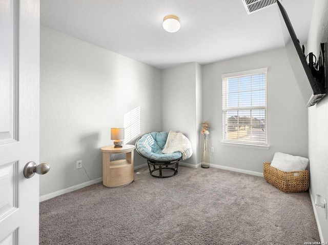 8935 Holland Park, Converse, TX 78109