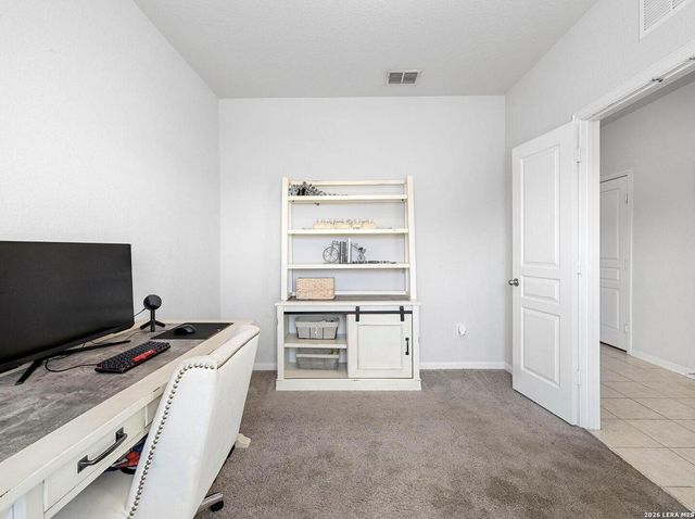 8935 Holland Park, Converse, TX 78109