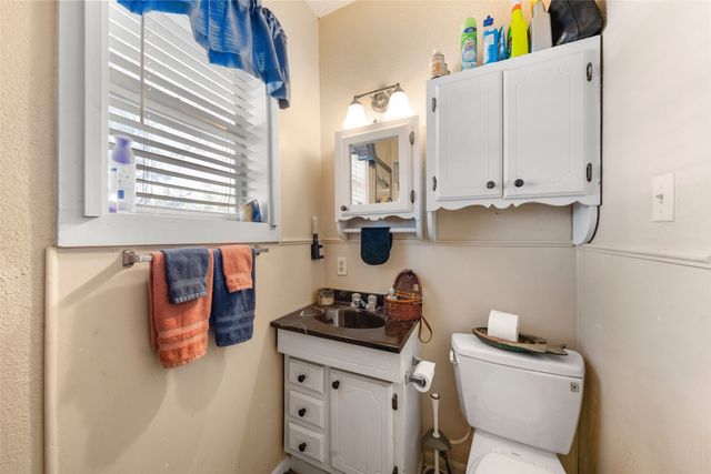 502 W 6th Street, Mcgregor, TX 76657