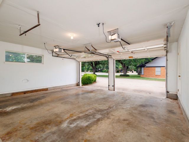 905 High Road, Coleman, TX 76834