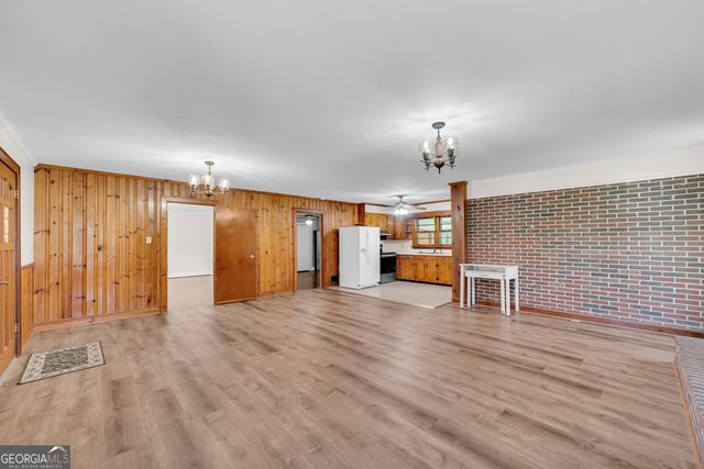128 Smith Street, Hartwell, GA 30643