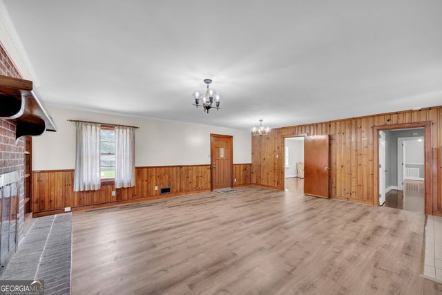128 Smith Street, Hartwell, GA 30643