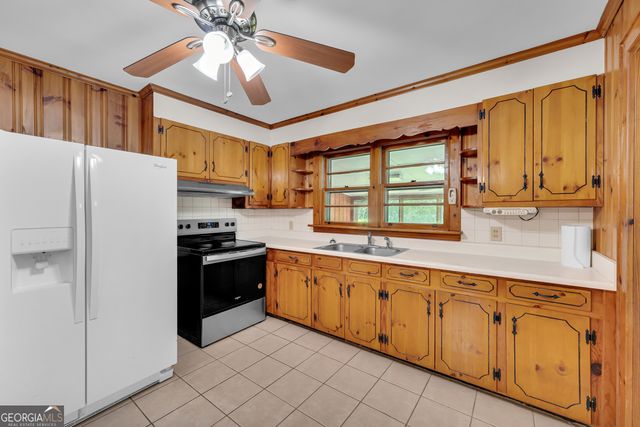 128 Smith Street, Hartwell, GA 30643