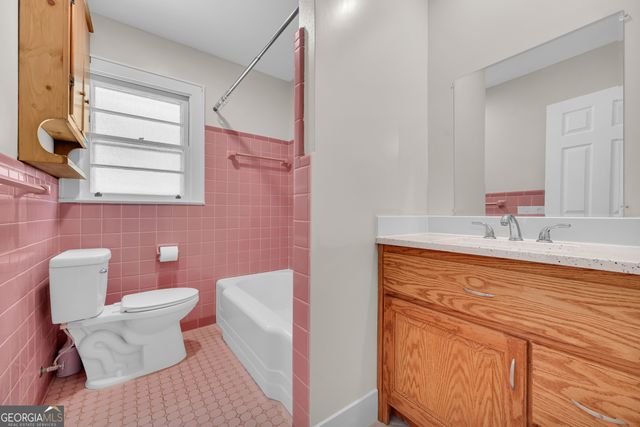128 Smith Street, Hartwell, GA 30643