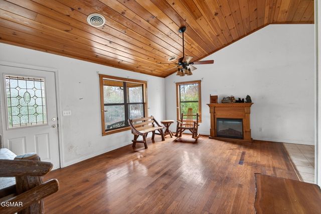 268 Burning Oaks Drive, Sevierville, TN 37876