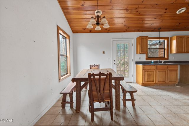 268 Burning Oaks Drive, Sevierville, TN 37876