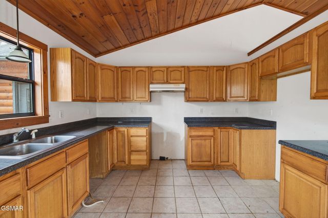 268 Burning Oaks Drive, Sevierville, TN 37876