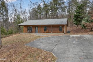 268 Burning Oaks Drive, Sevierville, TN 37876