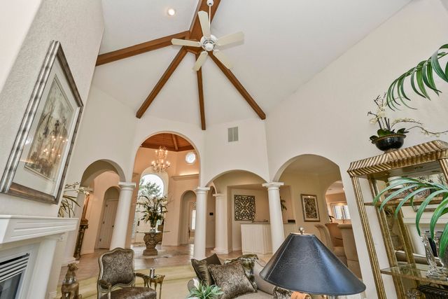 5650 South Coldstream Drive, Springfield, MO 65809