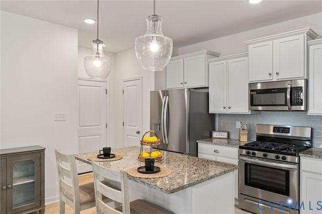 6225 Anise Cir, Moseley, VA 23120