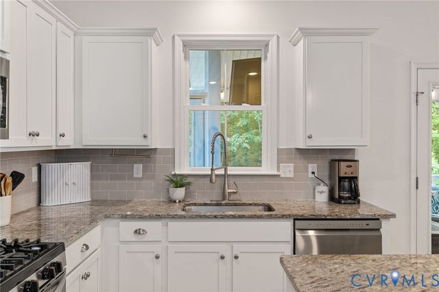 6225 Anise Cir, Moseley, VA 23120