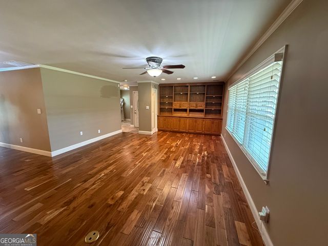 580 Hurt Road SW, Smyrna, GA 30082