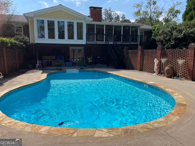 580 Hurt Road SW, Smyrna, GA 30082
