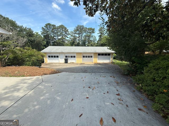580 Hurt Road SW, Smyrna, GA 30082