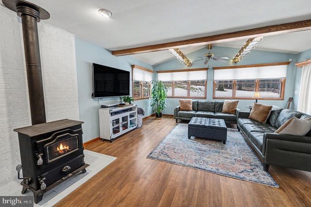 1147 JILL DR, Hummelstown, PA 17036