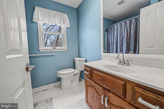 1147 JILL DR, Hummelstown, PA 17036