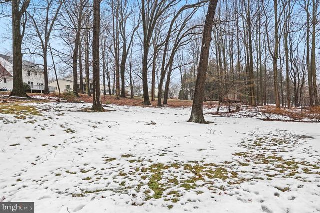 1147 JILL DR, Hummelstown, PA 17036