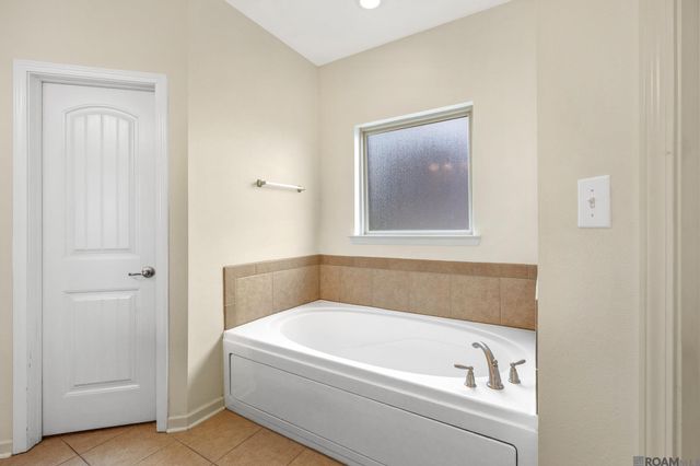 13440 Larch Ct, Denham Springs, LA 70726