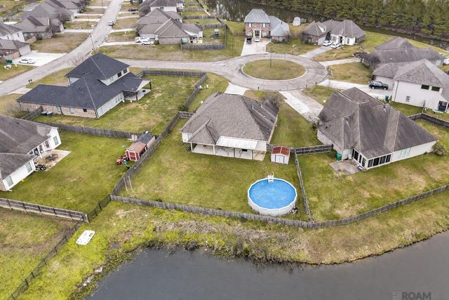 13440 Larch Ct, Denham Springs, LA 70726