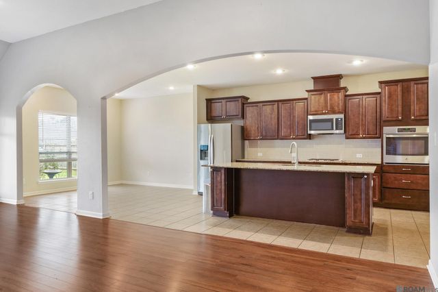 13440 Larch Ct, Denham Springs, LA 70726