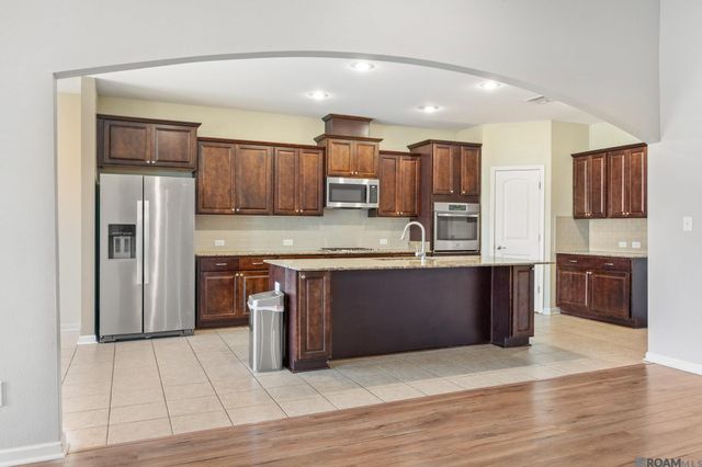 13440 Larch Ct, Denham Springs, LA 70726