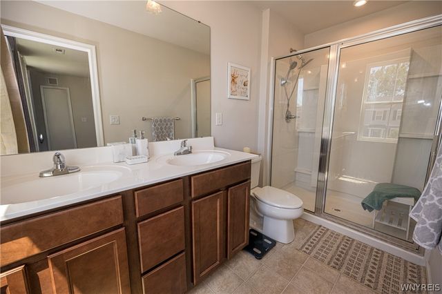102 Florence Lane, Amherst, NY 14228