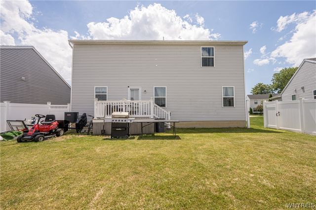 102 Florence Lane, Amherst, NY 14228
