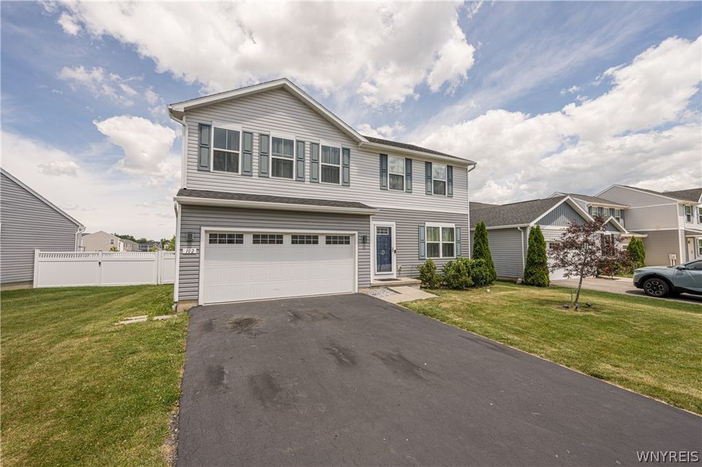 102 Florence Lane, Amherst, NY 14228
