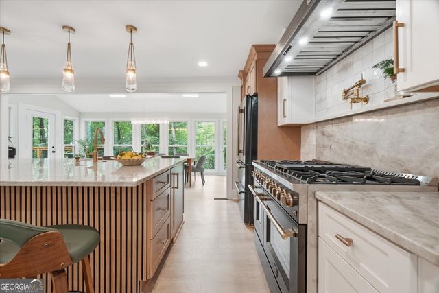 1305 Lake Colony Drive, Marietta, GA 30068