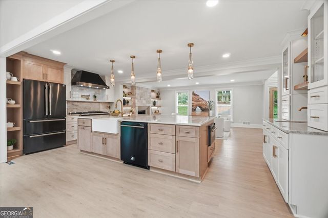 1305 Lake Colony Drive, Marietta, GA 30068