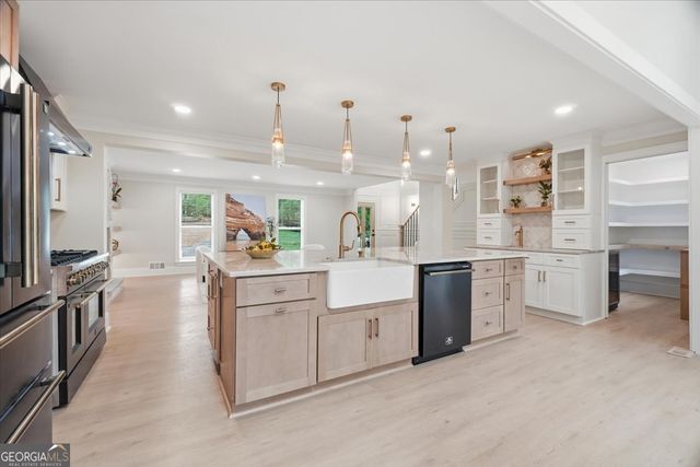 1305 Lake Colony Drive, Marietta, GA 30068