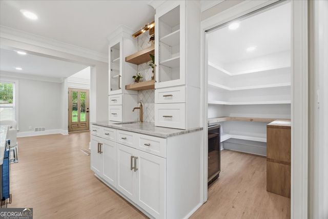 1305 Lake Colony Drive, Marietta, GA 30068