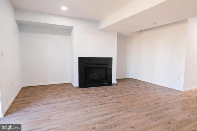 2011 WEITZEL CT, Frederick, MD 21702