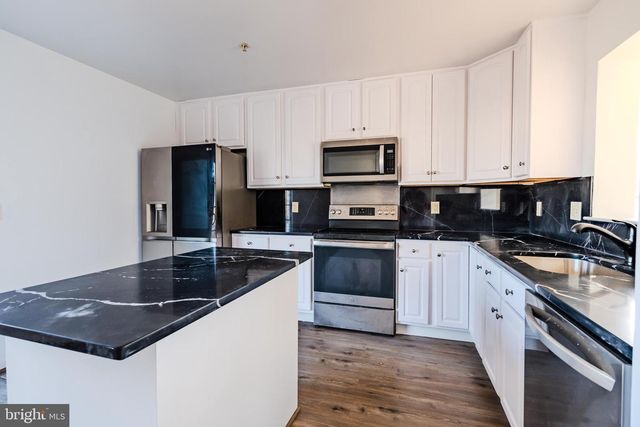 2011 WEITZEL CT, Frederick, MD 21702