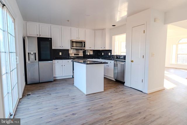 2011 WEITZEL CT, Frederick, MD 21702