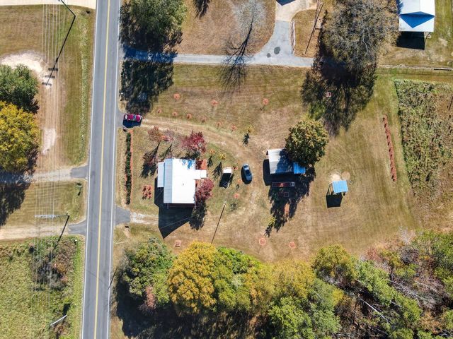 4943 Parris Bridge Road, Boiling Springs, SC 29316