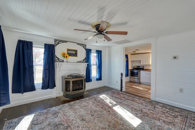 4943 Parris Bridge Road, Boiling Springs, SC 29316