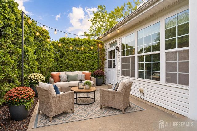 160 Kyle Court, Monroe, NJ 08831