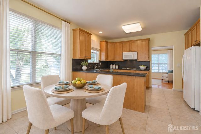 160 Kyle Court, Monroe, NJ 08831