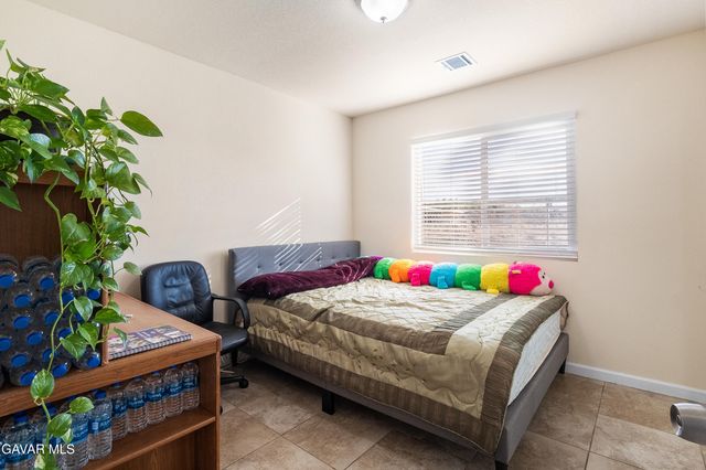 40246 W 11th Street West Street, Palmdale, CA 93551